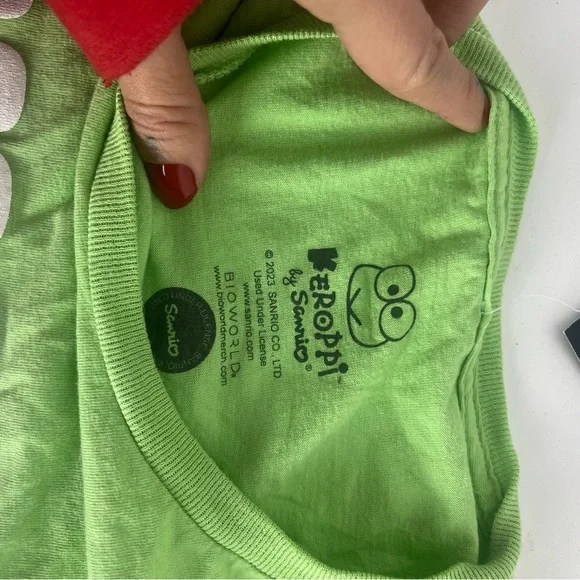 Sanrio Keroppi Green Tie-Dye T-Shirt Hot Topic Exclusive Kawaii Frog Graphic Tee - Picture 4 of 9